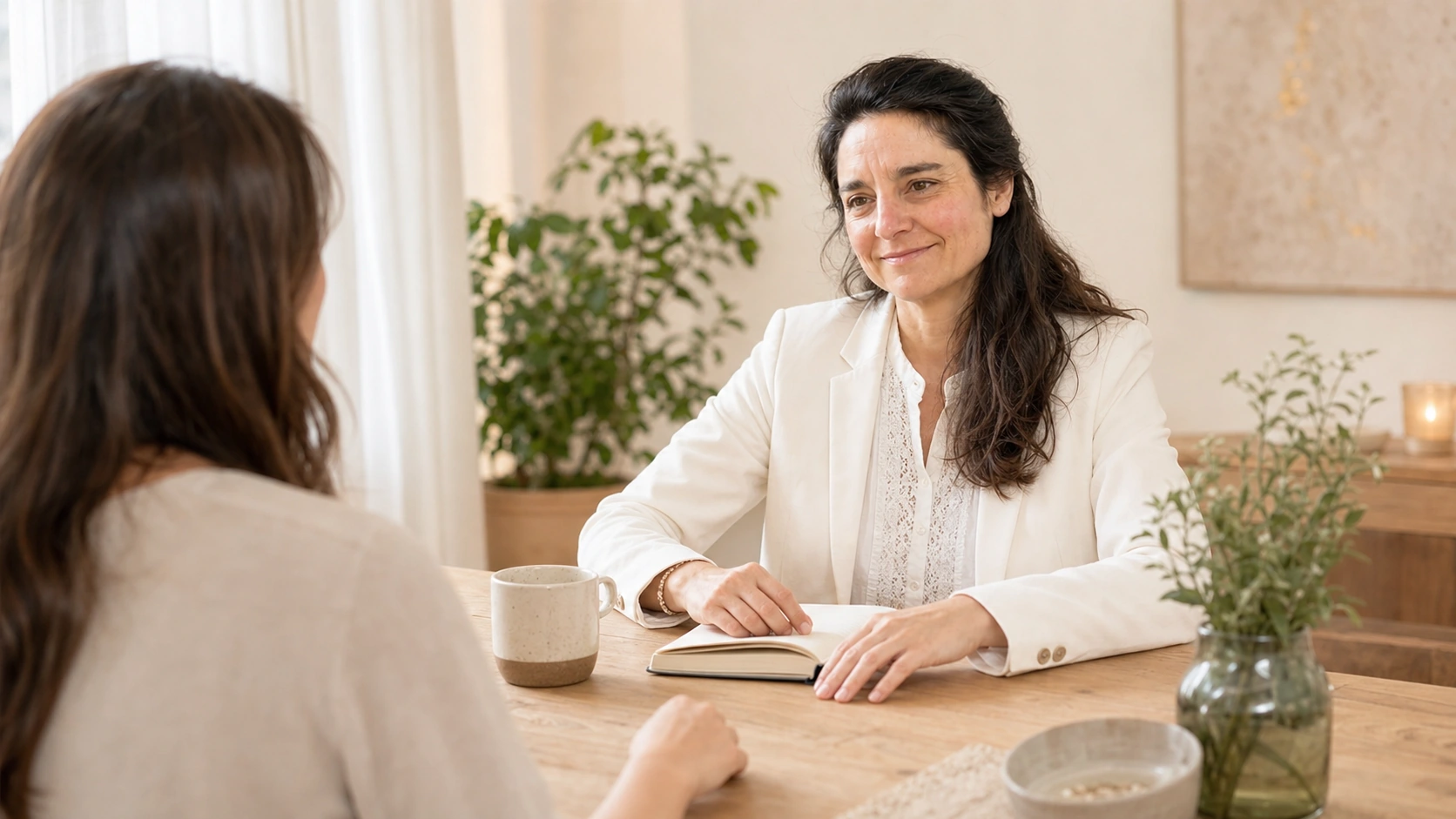 Agnes Eberhardt während einer ruhigen Sitzung für Akasha Chronik Reading